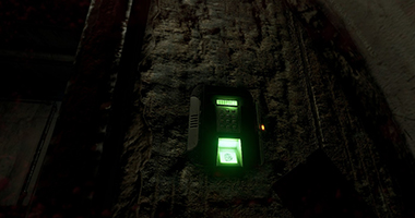 Дверь с зеленым замком